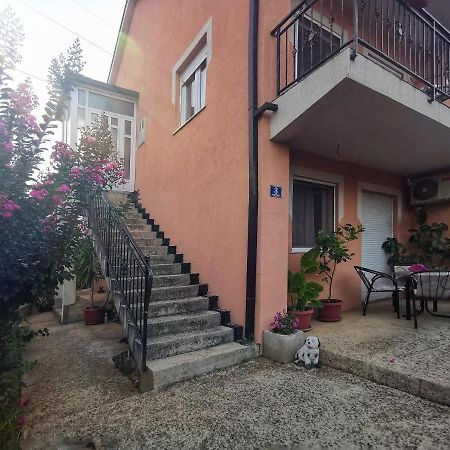 Apartman Anja เทรบินเย ภายนอก รูปภาพ