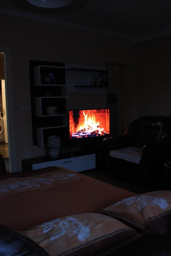 Apartman Anja เทรบินเย ภายนอก รูปภาพ